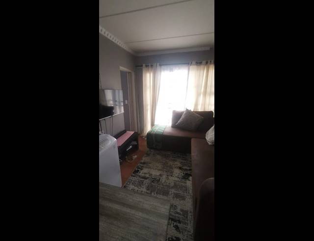 2 BEDROOM HOUSE FOR SALE IN SHARON PARK